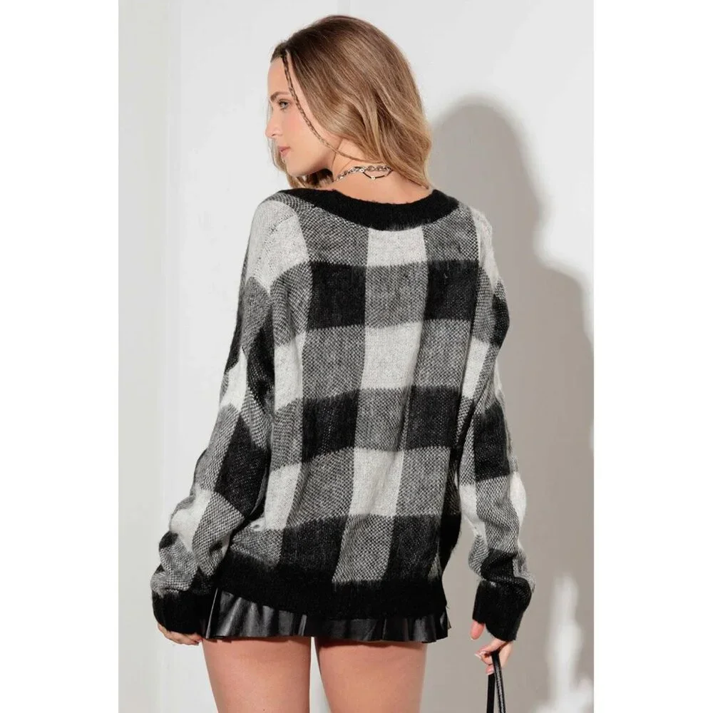 NWT Checkered Two-Pocket Knitted Cardigan Sweater 🍁 - Picture 2 of 5